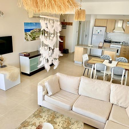 Boho Bay Apartment Akanthou Екстер'єр фото