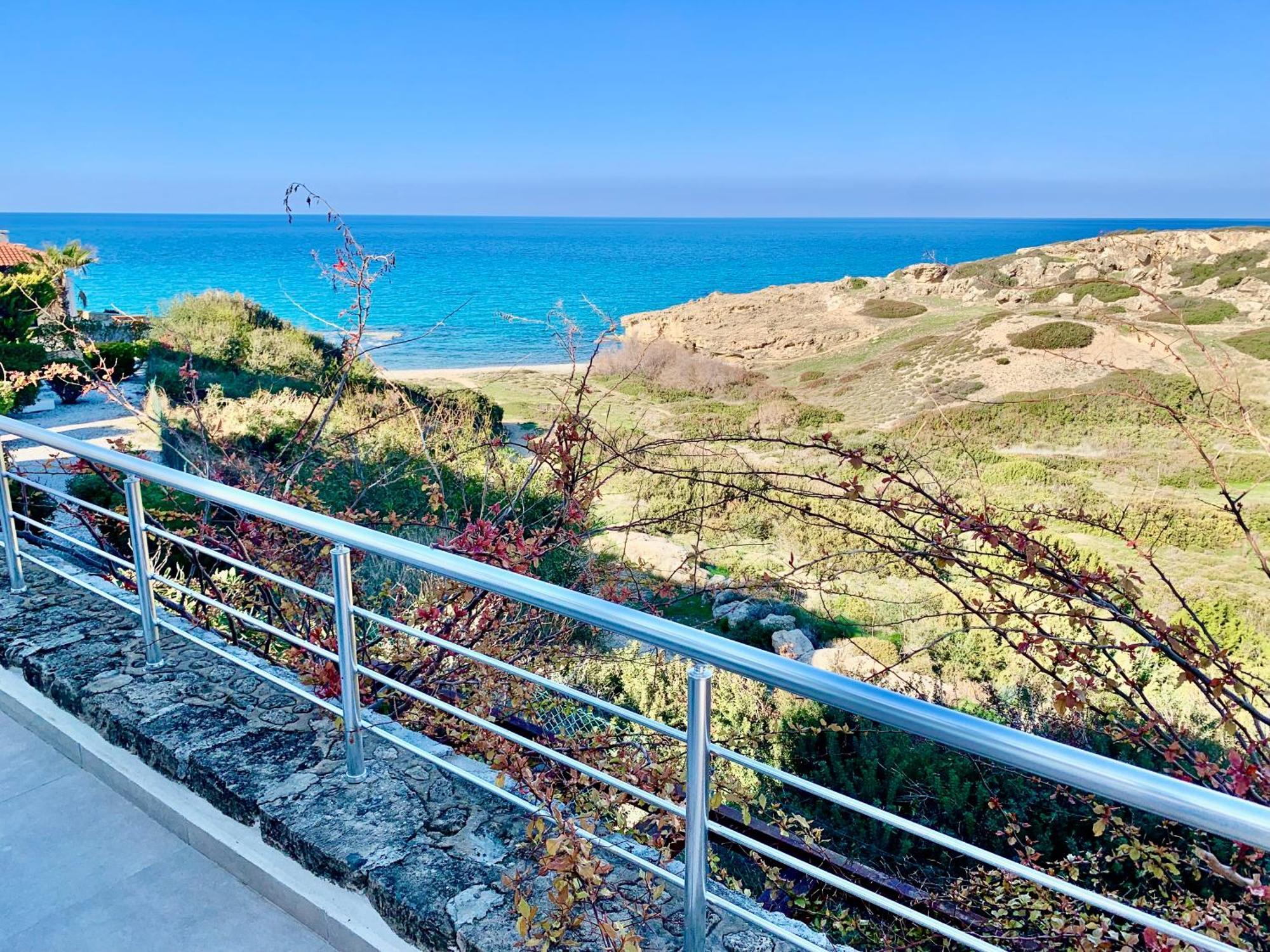 Boho Bay Apartment Akanthou Екстер'єр фото